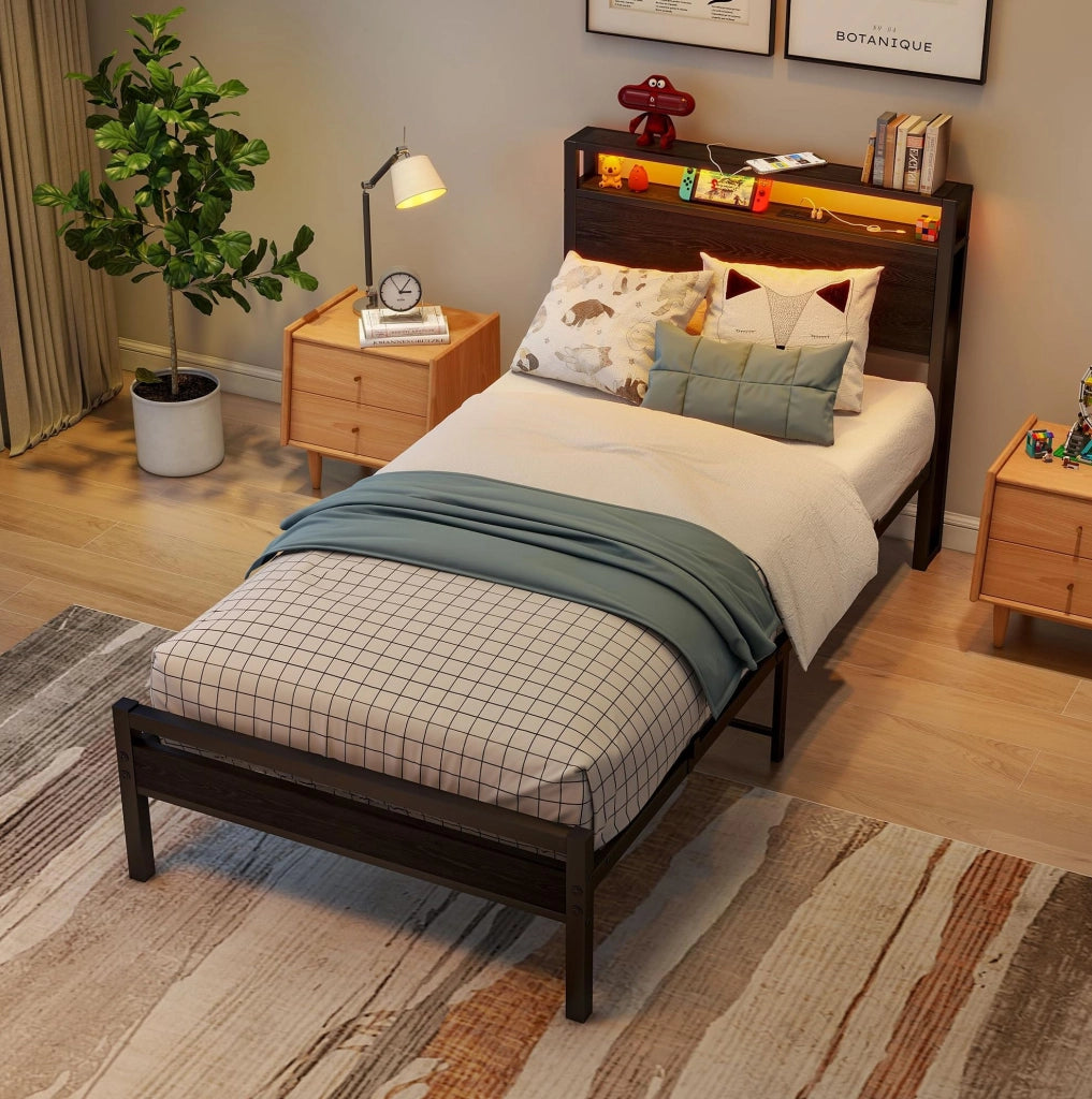 Letto singolo 90x200 in metallo con testiera contenitiva e porta USB
