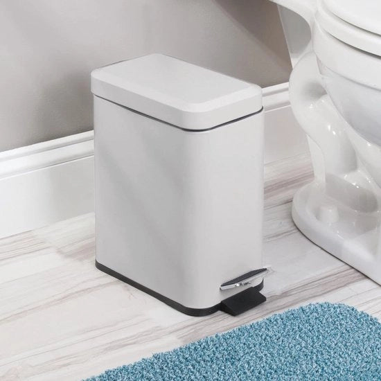44252EU contenitore per rifiuti piccolo con coperchio e pedale per la cucina e la doccia in plastica e metallo bianco 1410 x 3010 x 2750 cm