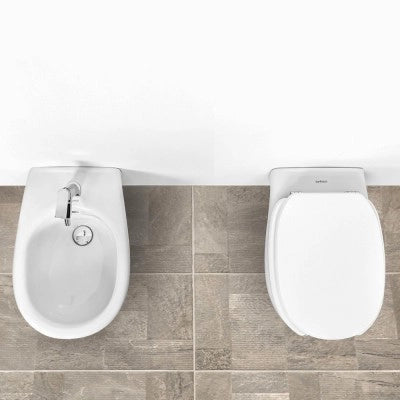 Coppia sanitari sospesi per disabili con apertura frontale e copriwc