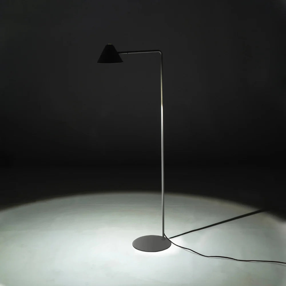 Lampada da terra LED Candela con base in marmo nero opaco | Duzzle