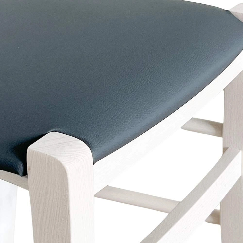 Sedia legno venezia bianco con seduta in similpelle grigio antracite