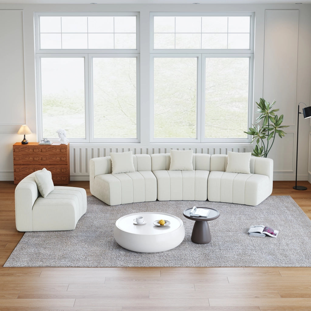 Divano modulare 4 posti con cuscini e design curvo per soggiorno in chenille beige