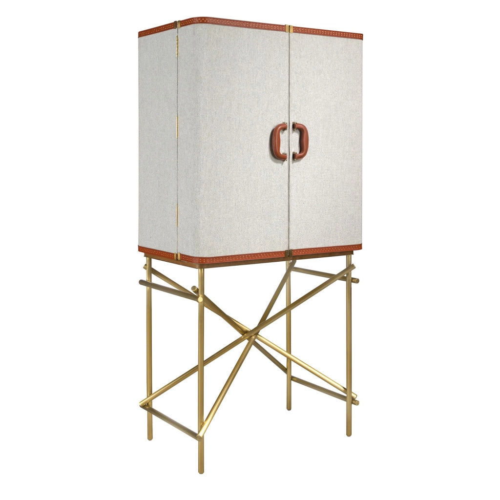 Credenza alta, tessuto, noce e acciaio lucido dorato