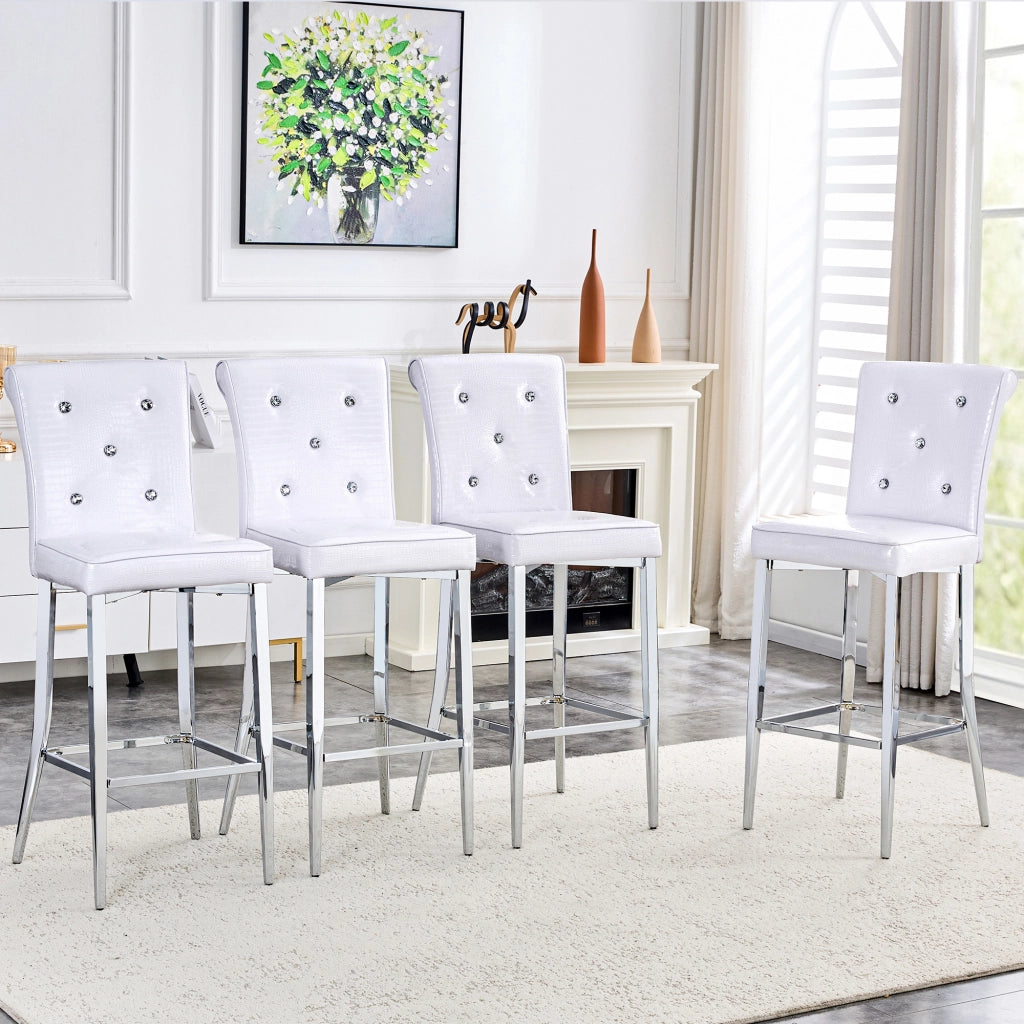 Set di 2 sgabelli da bar in PVC effetto pelle di coccodrillo, schienale con cristalli e gambe cromate