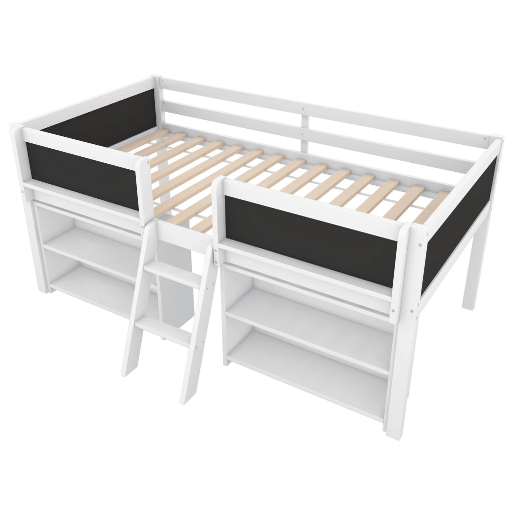 Letto a soppalco basso ULEVR 90x200 cm con ripiani, lavagna, barriera di sicurezza e scala, bianco