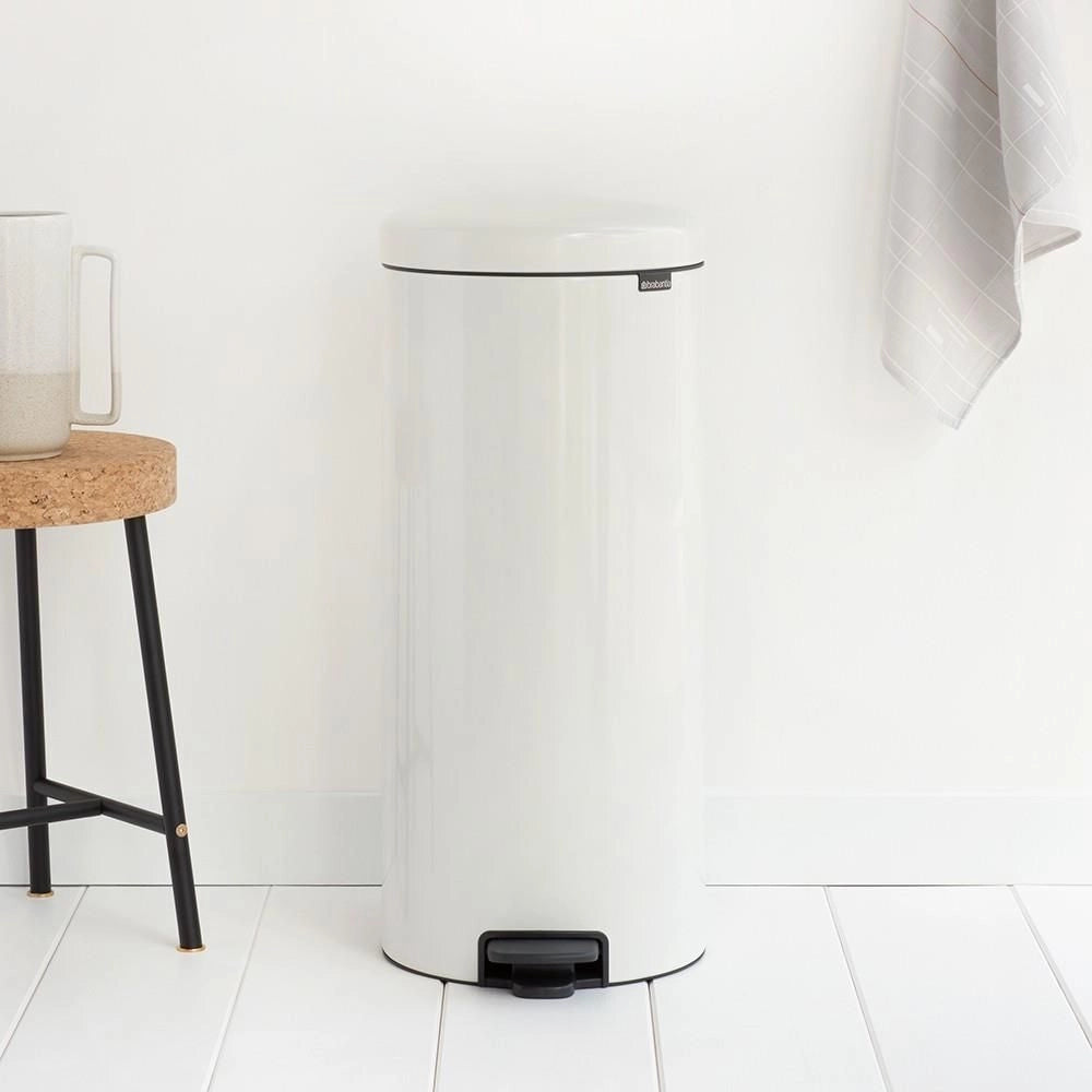 Brabantia 111785 New Icon Pattumiera a Pedale 30 L Chiusura Ammortizzata e Silenziosa Secchio Interno Estraibile Base Antiscivolo colore Bianco