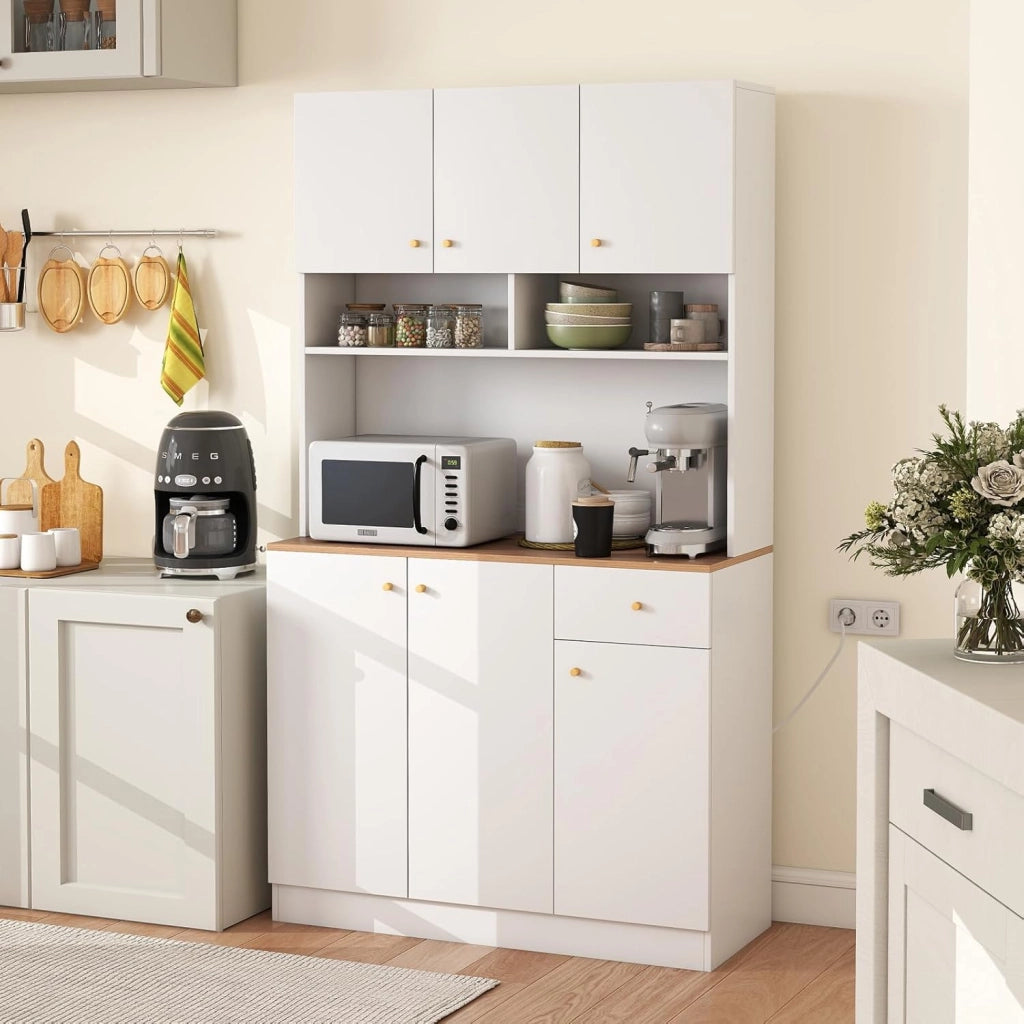 Armadio Alto da Cucina con Prese Elettriche, Supporto per Forno a Microonde e Ripiani Regolabili, Armadio Buffet Autoportante con Ante e Cassetto, Bianco (Bianco)