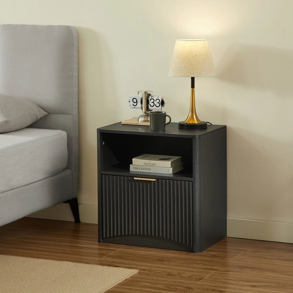 Comodino con Cassetto Aperto e Maniglie Dorate ¨C MINIMAL ¨C Nero