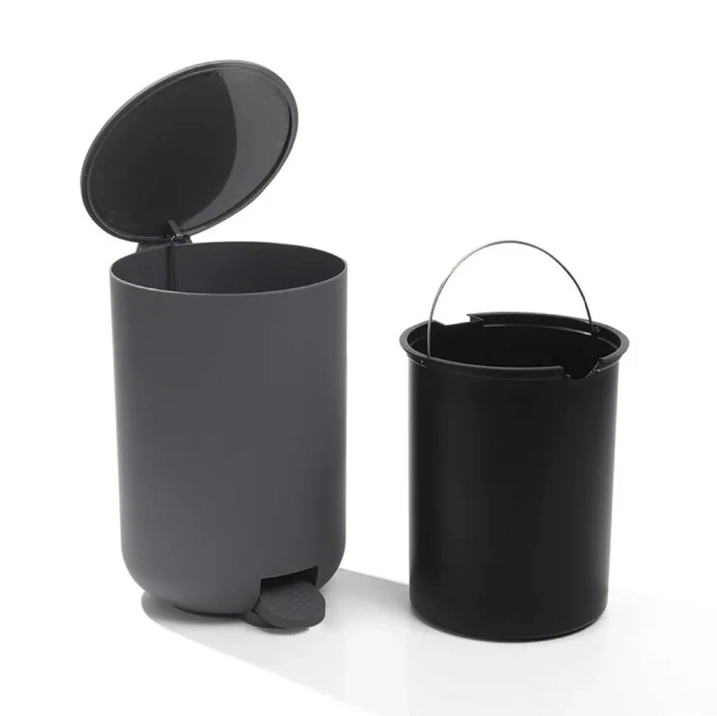 Set Accessori Bagno 6 Pezzi in ABS Completo Pattumiera con Pedale, Scopino WC, Dispenser Sapone, Porta Spazzolini, Bicchiere e Vassoio Antiscivolo Design Moderno e Resistente Grigio