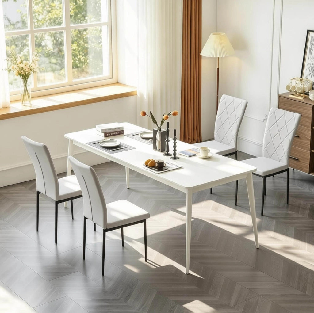 Set di 4 sedie da pranzo in similpelle con schienale alto