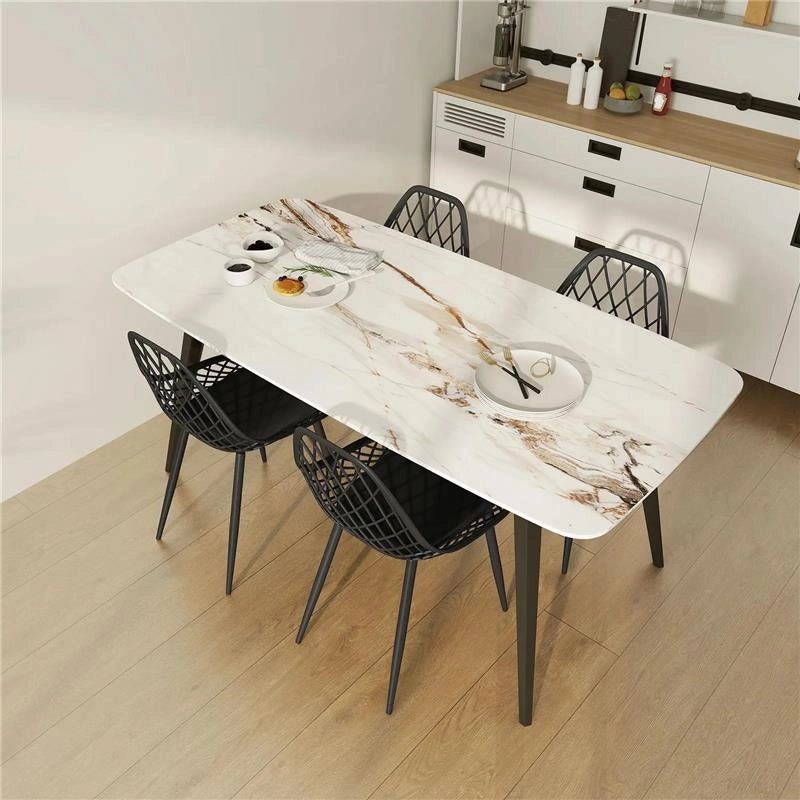 SET 4 SEDIE DA PRANZO MODERNE CON SCHIENALE TRAFORATO IN PLASTICA E GAMBE IN METALLO NERO