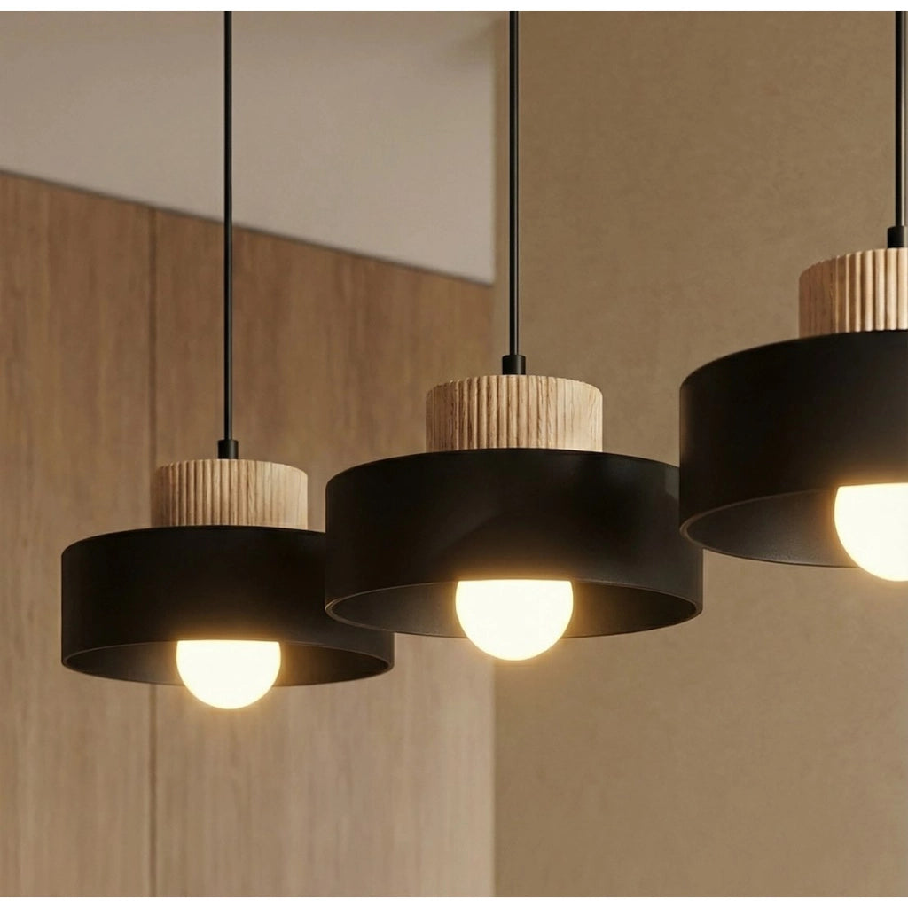 Lampada a sospensione KIVI in acciaio e legno nero