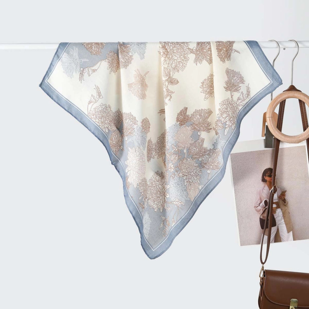 Sciarpa/foulard da donna versatile, semplice e calda