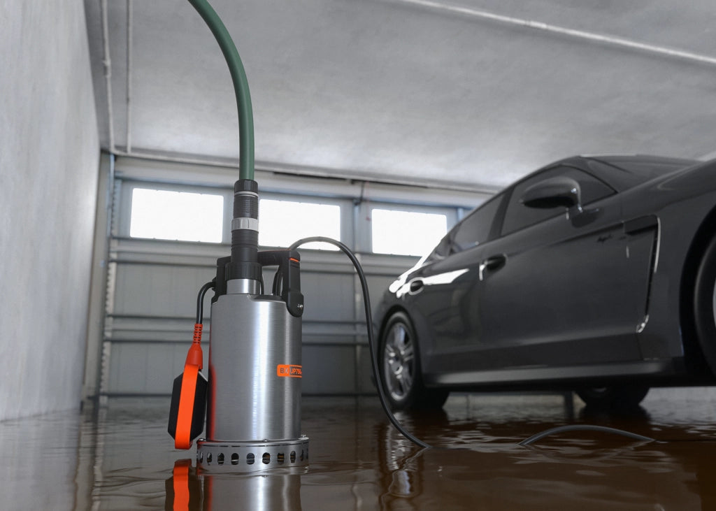 Pompa Immersione per Acque Chiare BLACK+DECKER BXUP750XCE  (750 W, Portata  max. 11000 l/h, Prevalenza massima 8.5 m)