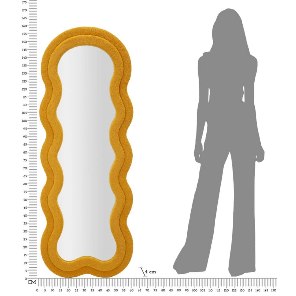 Specchio da parete Teddy wavy in bouclé senape 67x166 cm