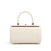 Borsa a tracolla da donna in vera pelle, semplice ed elegante, colore bianco.