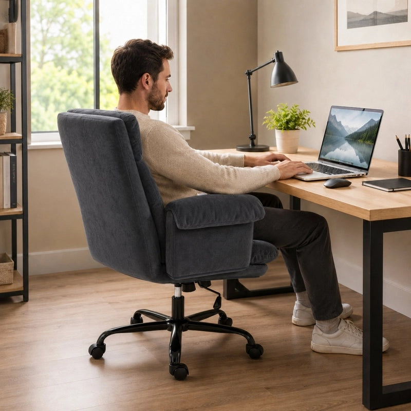 Sedia da ufficio ergonomica girevole con schienale reclinabile, poggiapiedi e ruote, grigio scuro