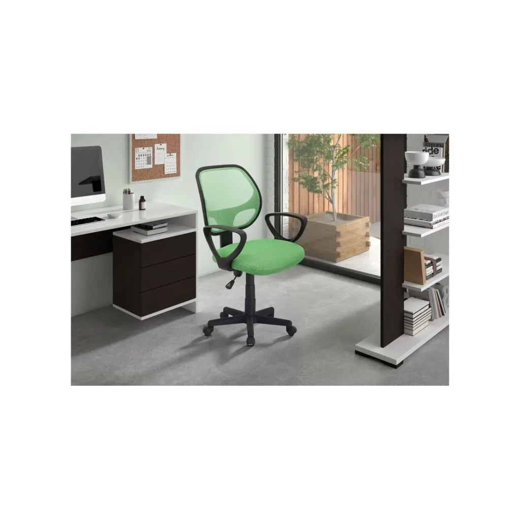 Sedia da ufficio IPOLIST in tessuto a rete verde, ideale per un ufficio confortevole e moderno