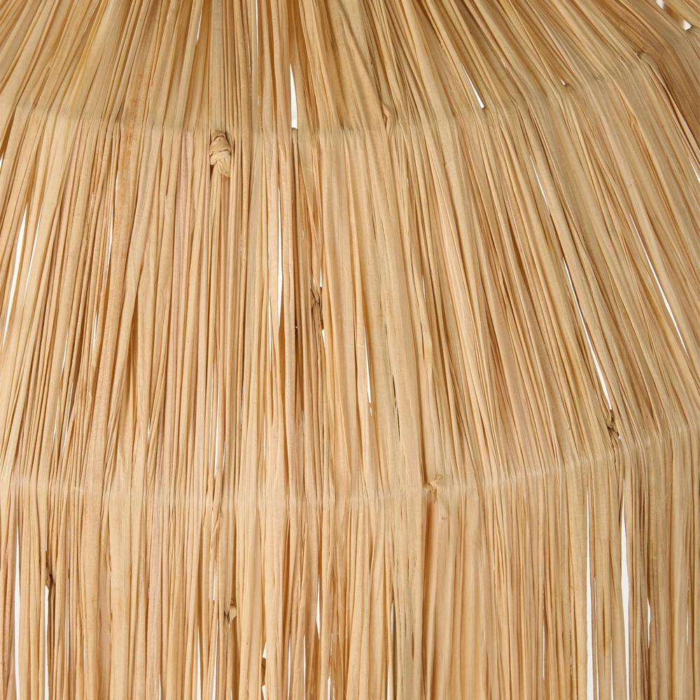Lampada a sospensione con paralume in paglia naturale intrecciata a cupola, stile boho-japandi
