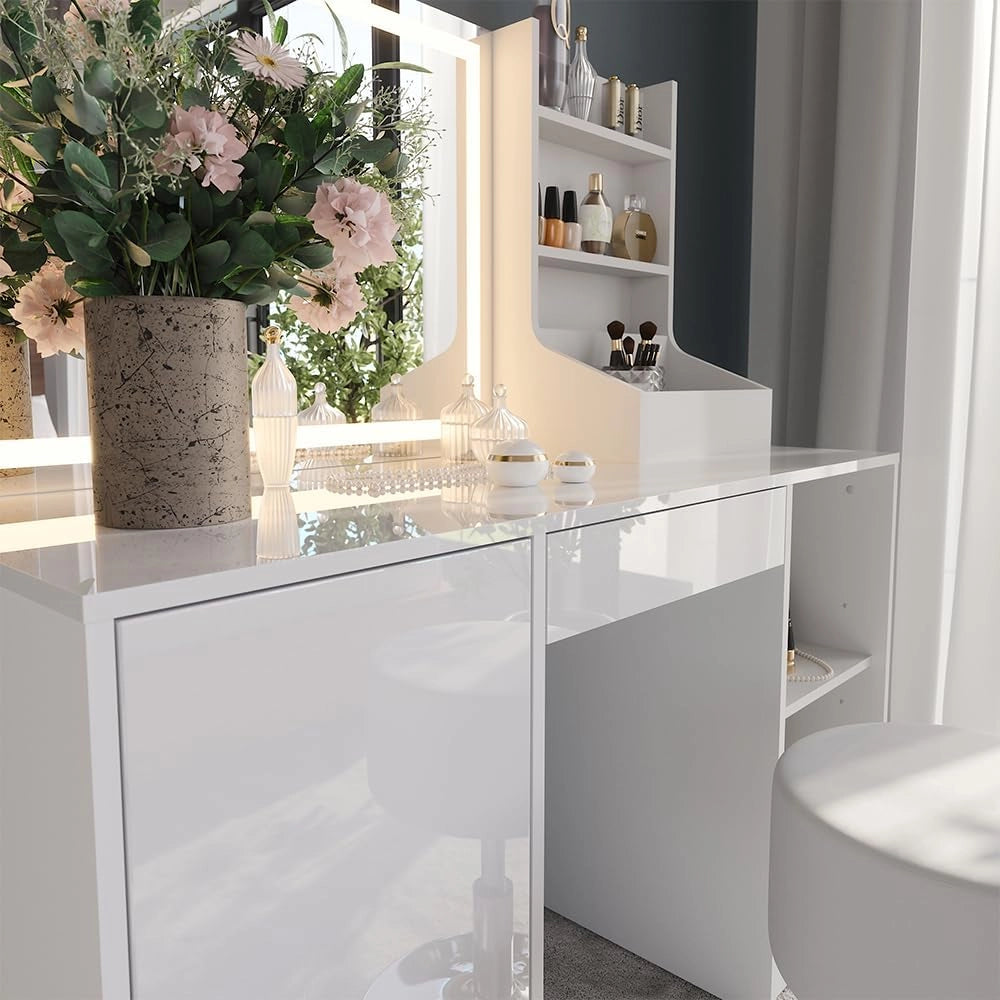 Tavolo da toeletta Sherry, Bianco/bianco lucido, 128.2 cm con specchio LED e sgabello