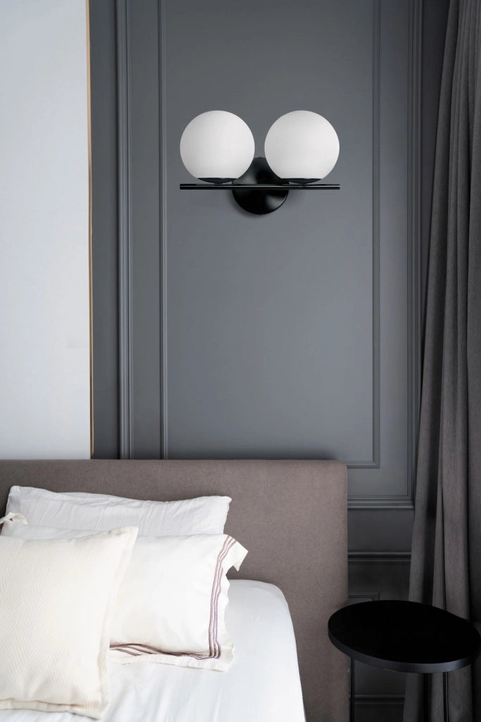 JUGEN BLACK APPLIQUE DA PARETE 2 LUCI MONTATURA NERA VETRO BIANCO ATTACCO E27