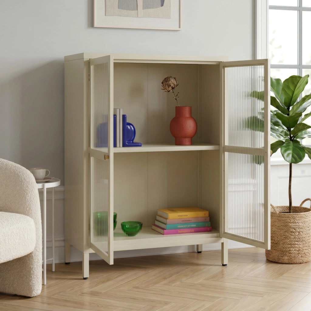 Credenza Säkylä Comò con Ante in Vetro Scanalato 84x64x35 cm Color Cammello [en.casa]