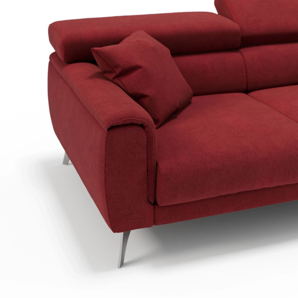 Caravaggio Divano con 3 sedute allungabili indipendenti e poggiatesta reclinabili in tessuto impermeabile T02 244 cm rosso
