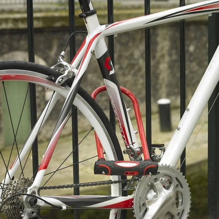 MASTER LOCK U Lucchetto per bici [Con chiave] [Portabici universale] [Lucchetto certificato] [Rosso] 8195EURDPROCOLR