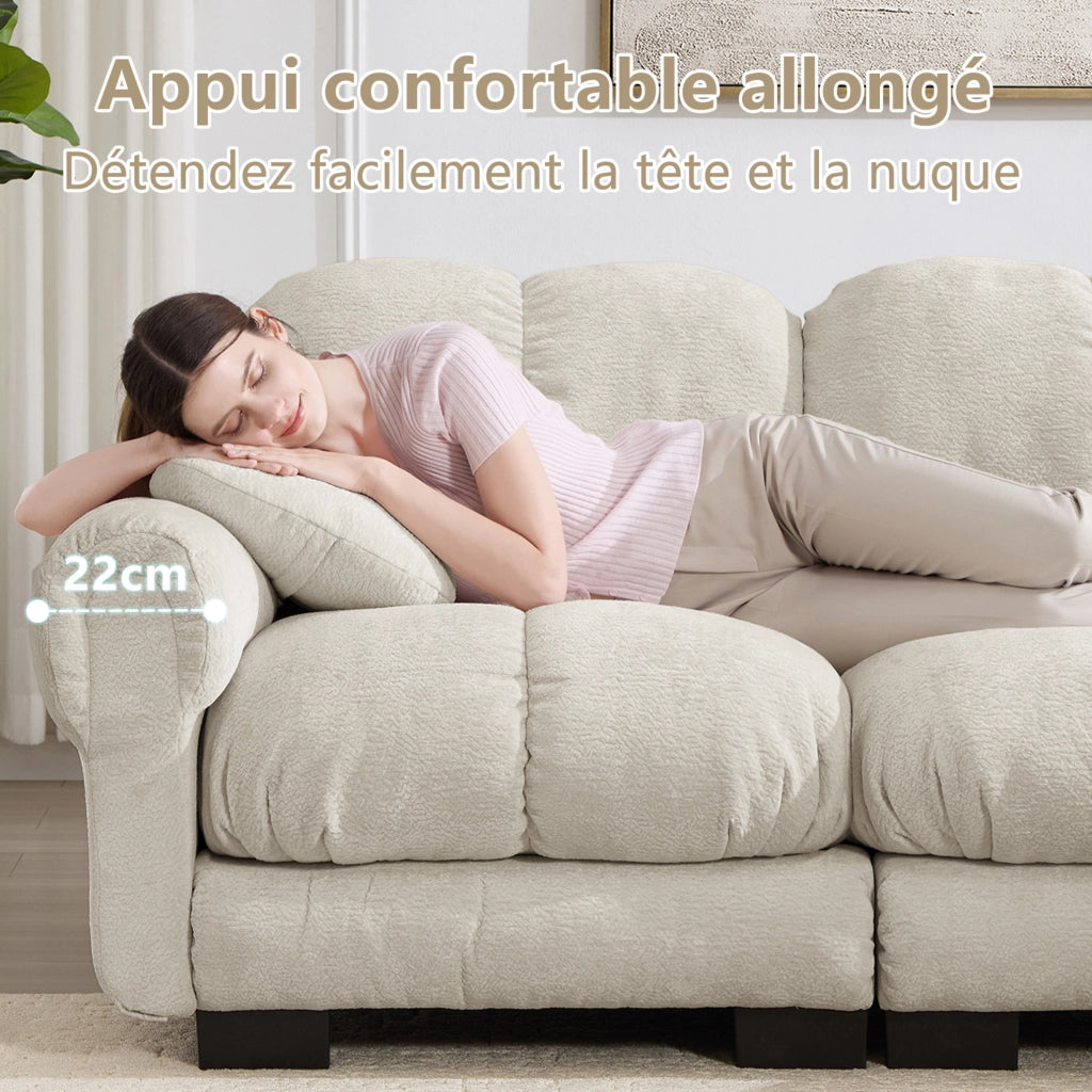 Divano 3 posti in chenille color kaki chiaro con cuscini decorativi