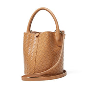 Borsa a tracolla intrecciata in vera pelle marrone
