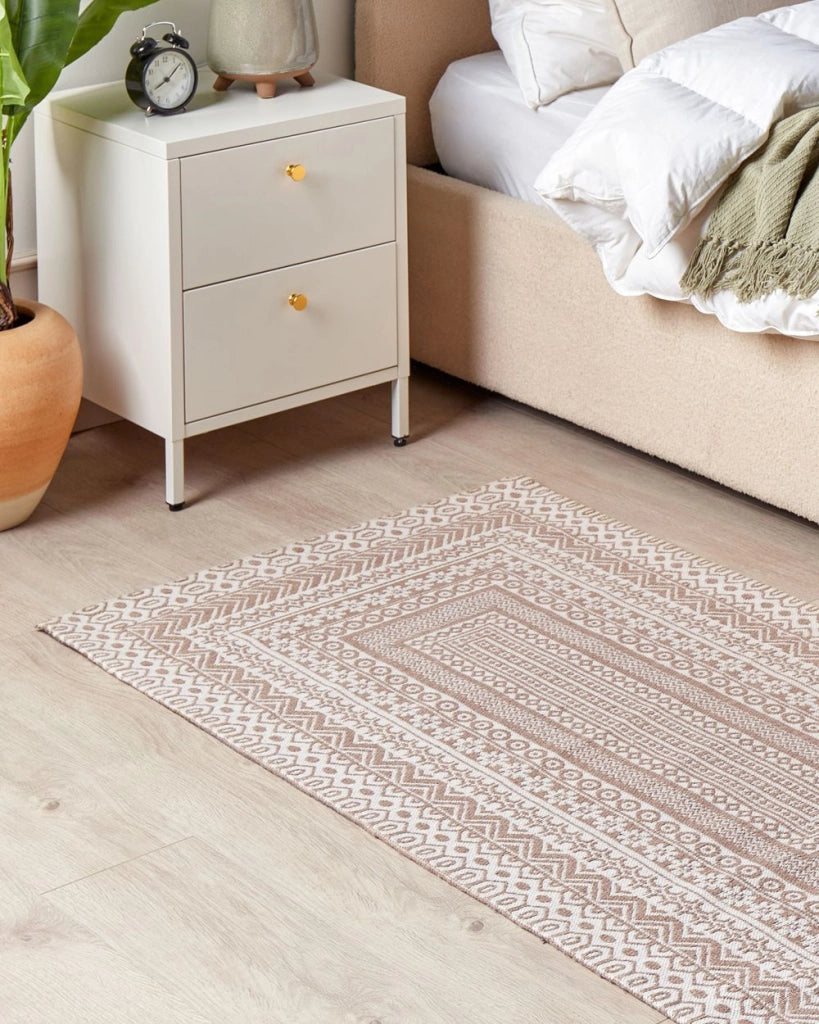 Tappeto moderno dal motivo geometrico 80 x 150 cm beige e bianco soggiorno camera da letto