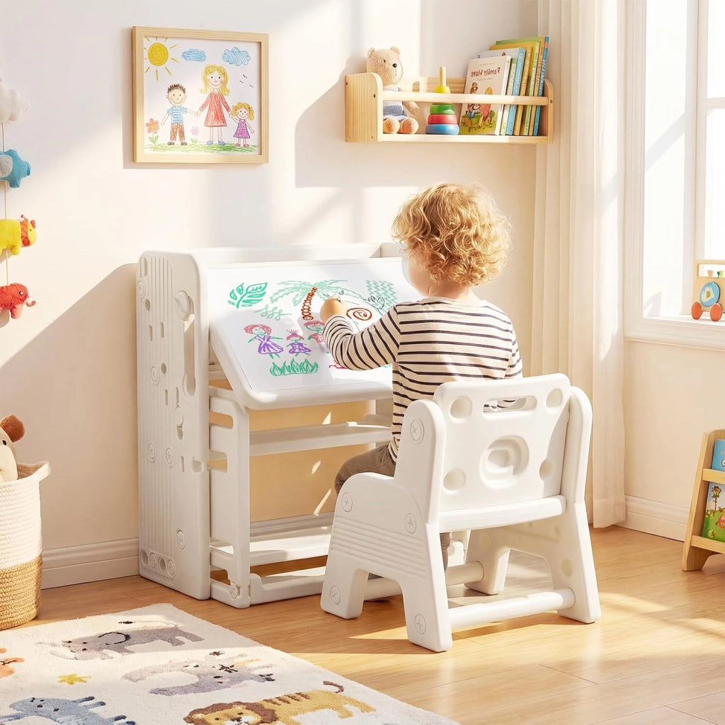 Set Tavolo e Sedia per Bambini 3+ Anni, Tavolino per Bambini con Scaffali Laterali e Cestini Portaoggetti, Piano Inclinabile e Lavagna Cancellabile, Tavolino e Sedie per Cameretta Ragazzi
