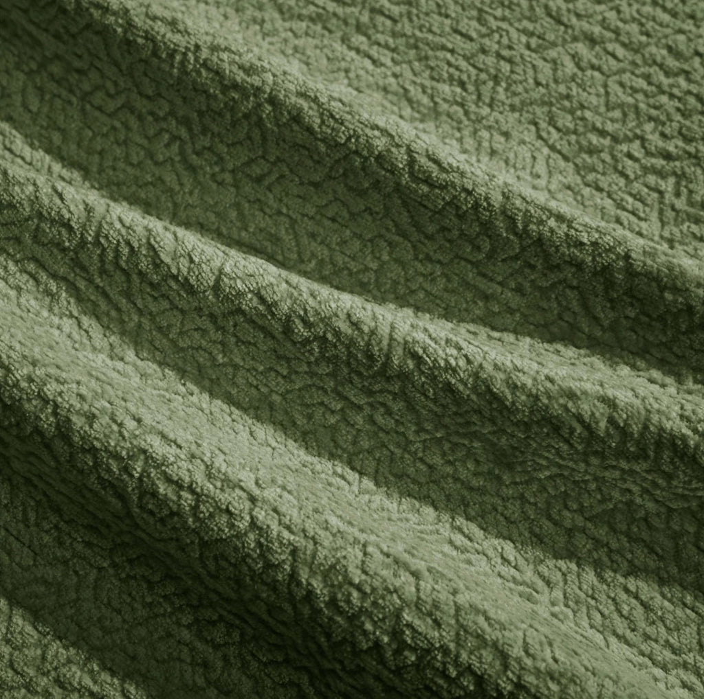 Divano a 3 posti verde in tessuto Chenille con cuscini decorativi, design trapuntato e schienale ergonomico
