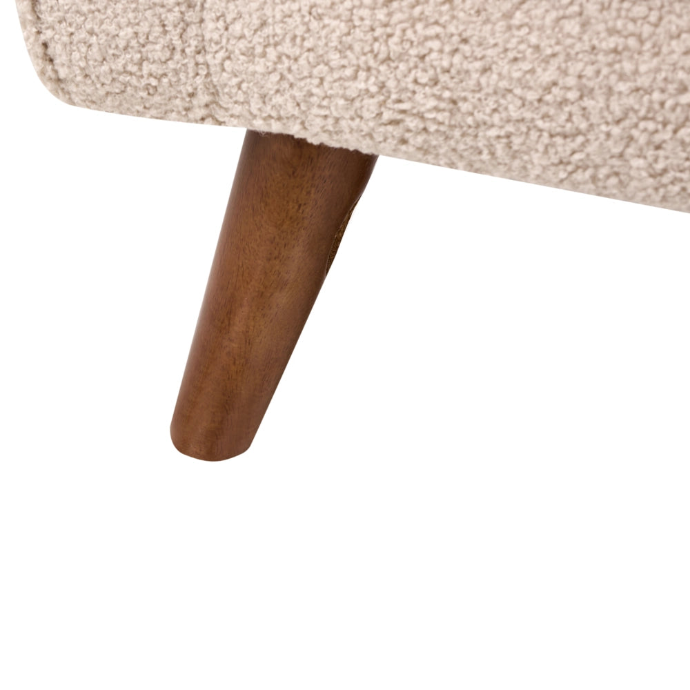 Divano a due posti beige in bouclé con imbottitura a bottoni, gambe in rovere, divanetto a due posti, stile tradizionale, soggiorno