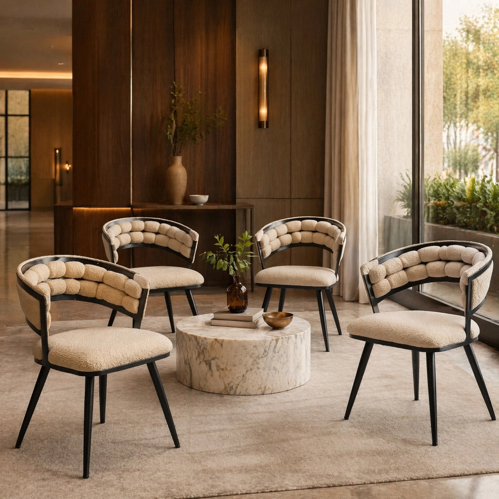 Sedie da sala da pranzo set di 2 in velluto imbottite con schienale trapuntato e gambe in metallo nero beige