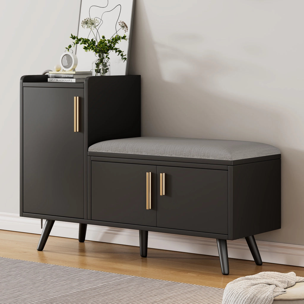 Panca scarpiera con seduta imbottita nera 100x34x68,5 cm in truciolare con ripiani regolabili e 3 ante