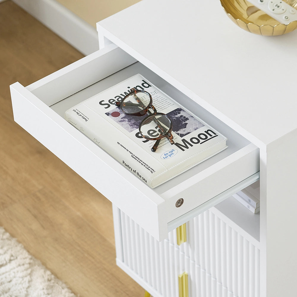 SoBuy Comodino, Comodino con 3 cassetti e ripiano, Tavolino moderno per camera da letto e soggiorno, Bianco L40 x P40 x A63 cm FBT168-W