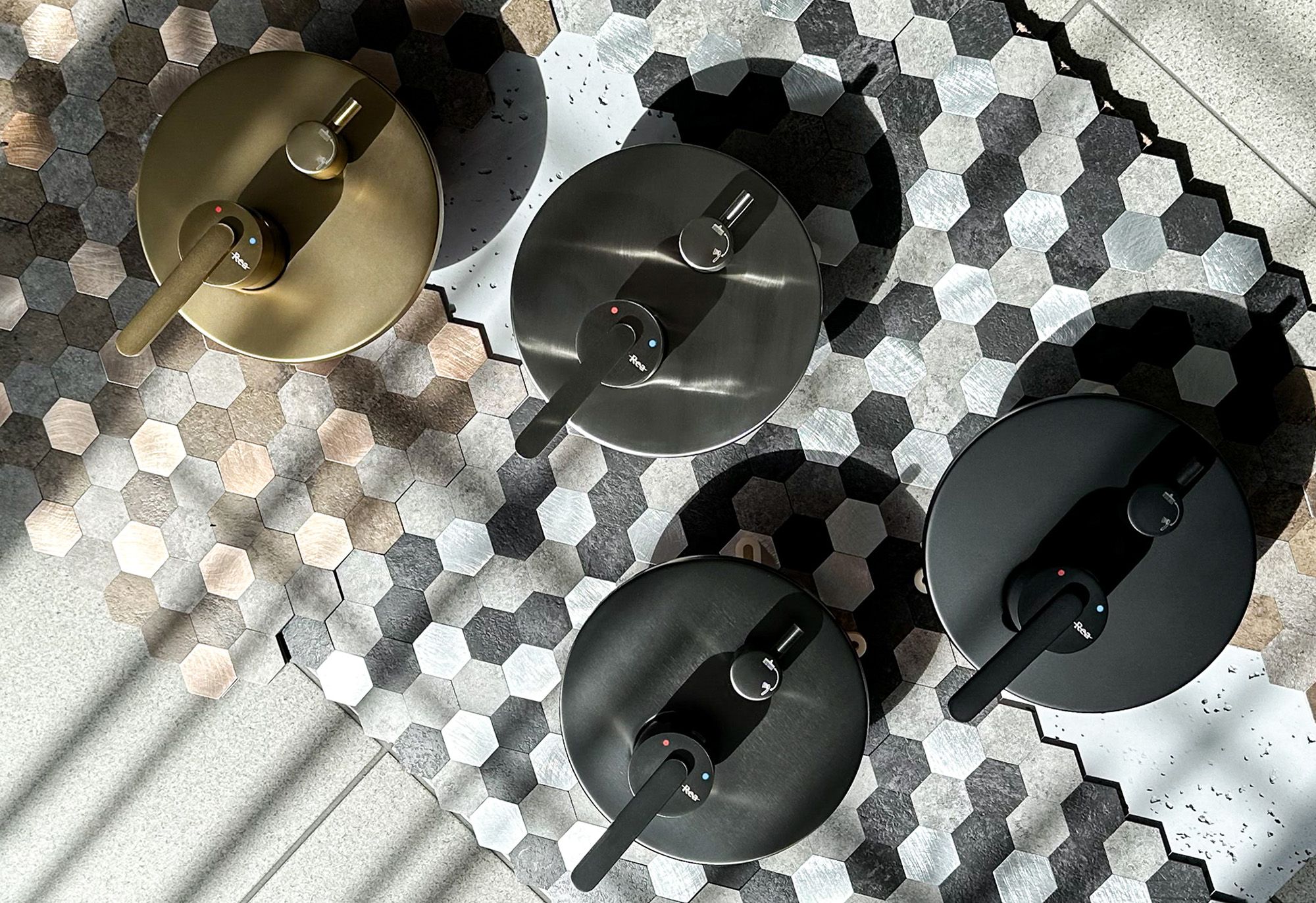 Set Doccia Da Incasso Rea Ontario Brush Gold + Box