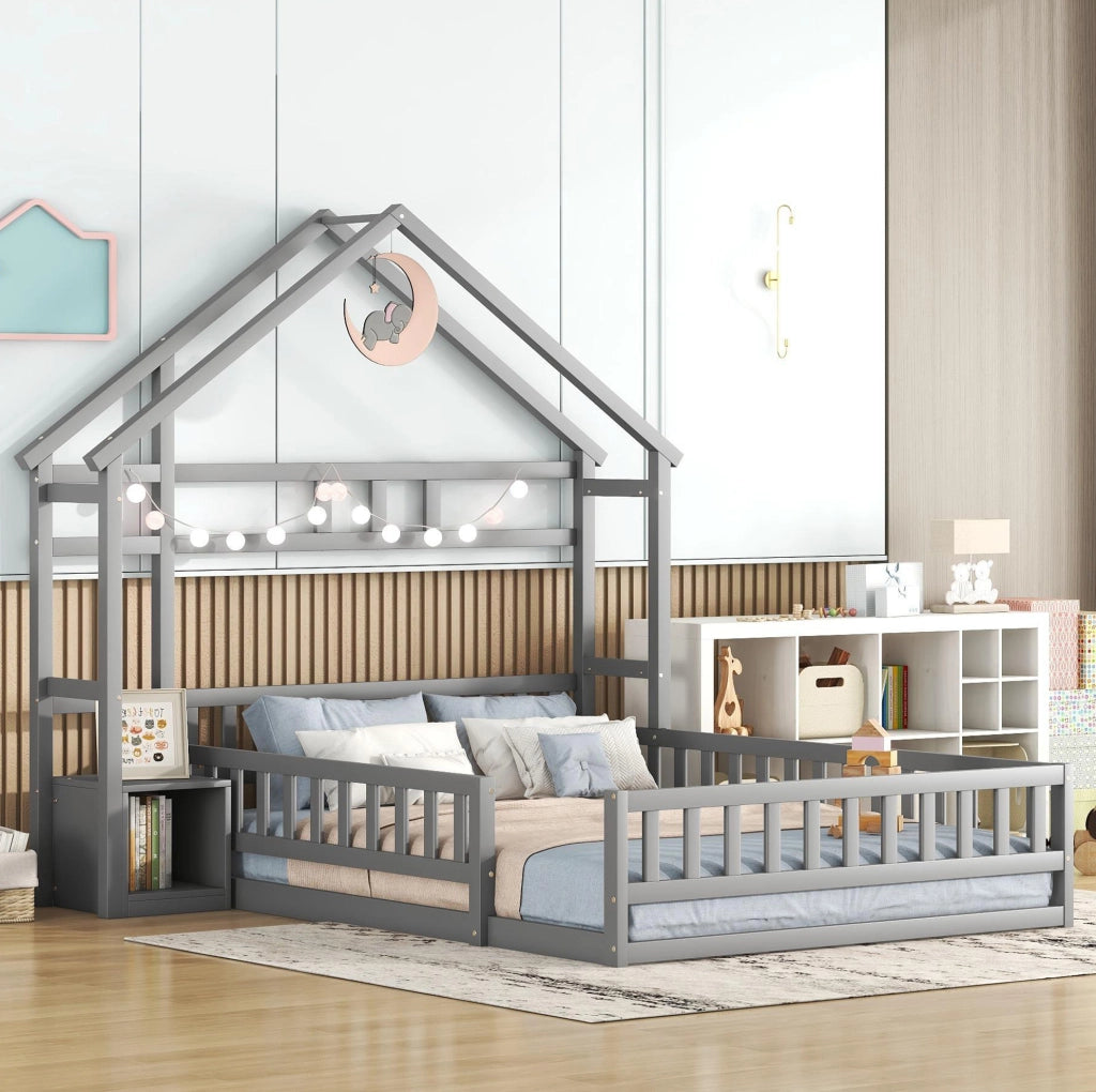 Letto casetta 140x200 cm con sponda; comodino; legno di pino; grigio