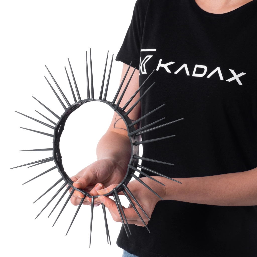 Punte dissuasive per uccelli KADAX in plastica, alte 48,5 cm, sicure.