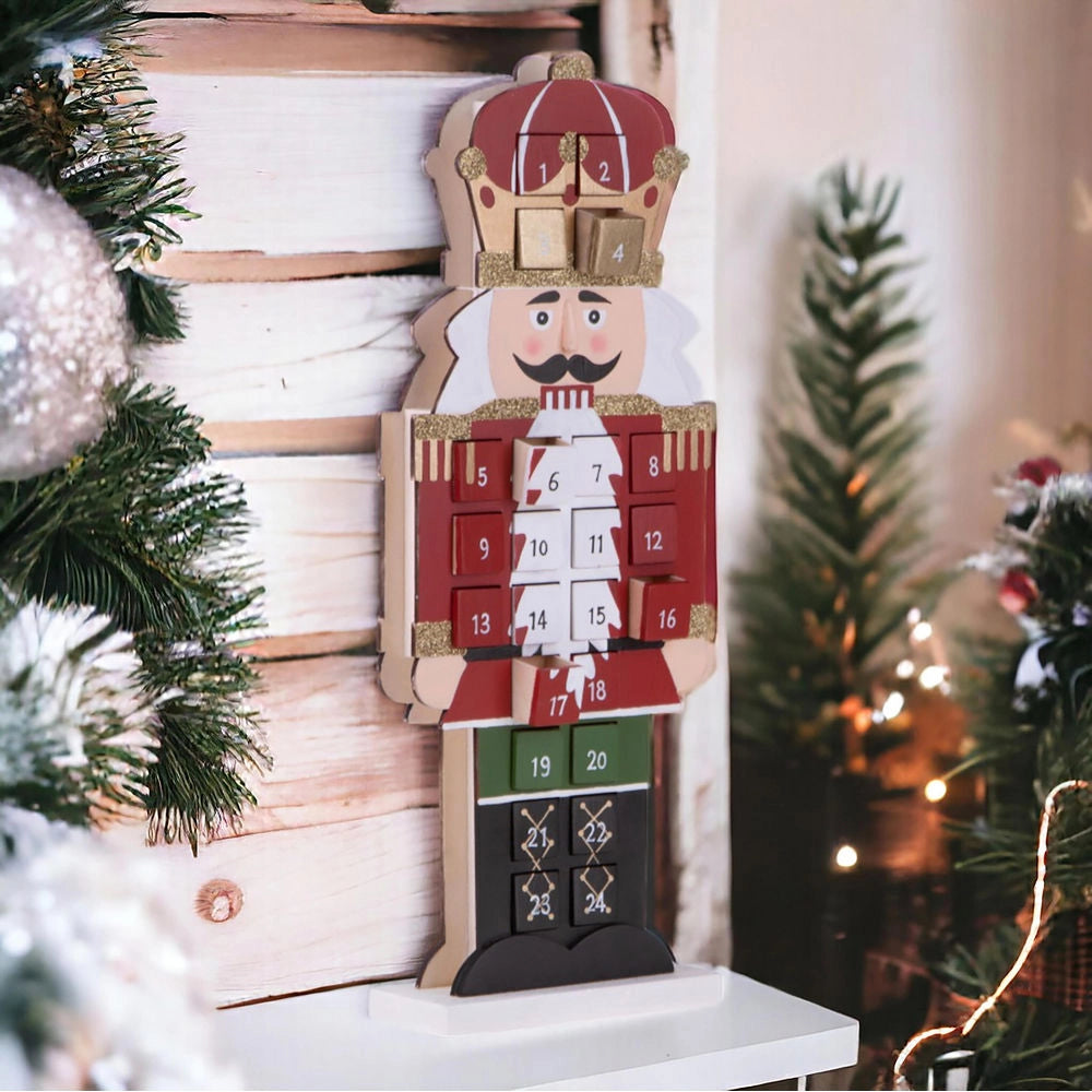 Calendario dell'Avvento con Schiaccianoci in Legno 46 cm