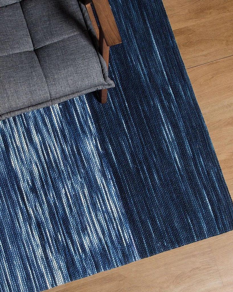 Tappeto Blu Lana e Poliestere 140 x 200 cm Tessuto a Mano Design Moderno