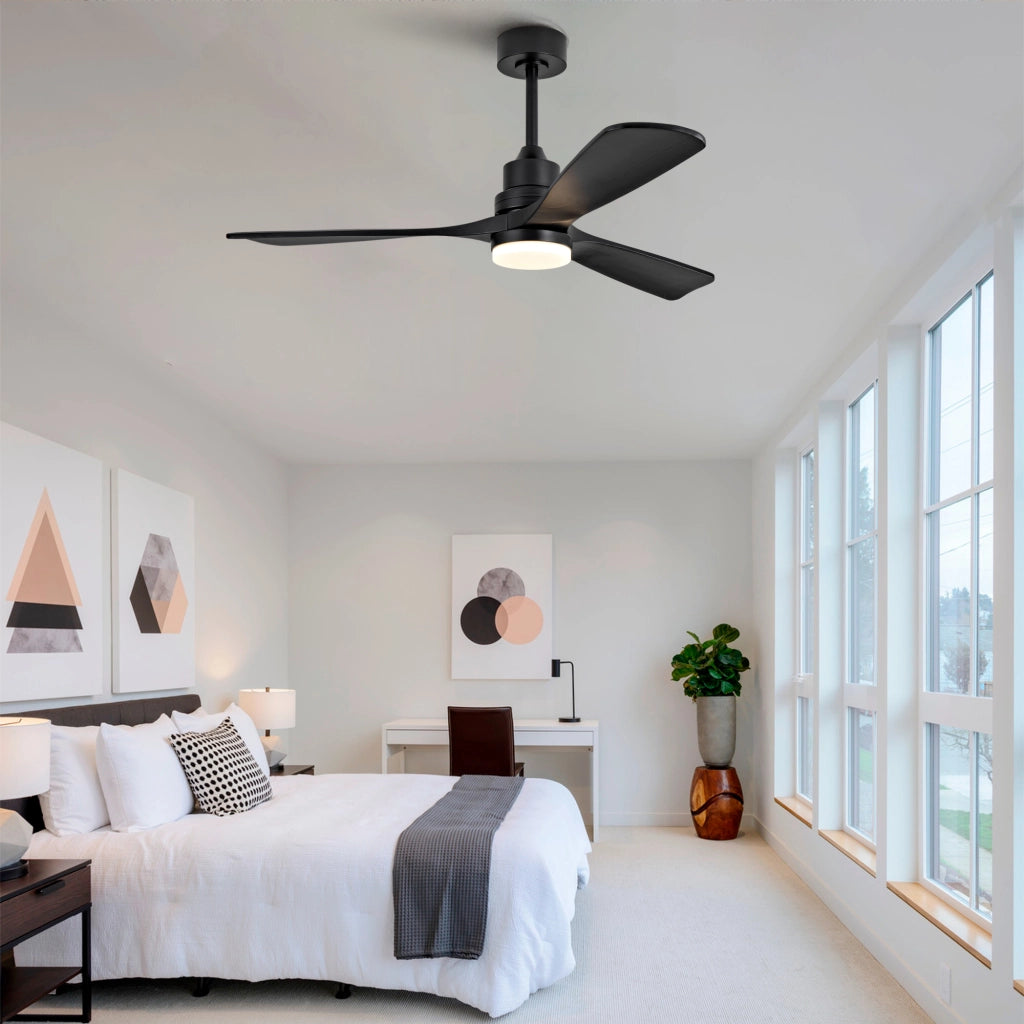 Ventilatore da soffitto in legno massello 52 pollici, 3 pale a spirale completamente nere, motore DC reversibile silenzioso, design moderno