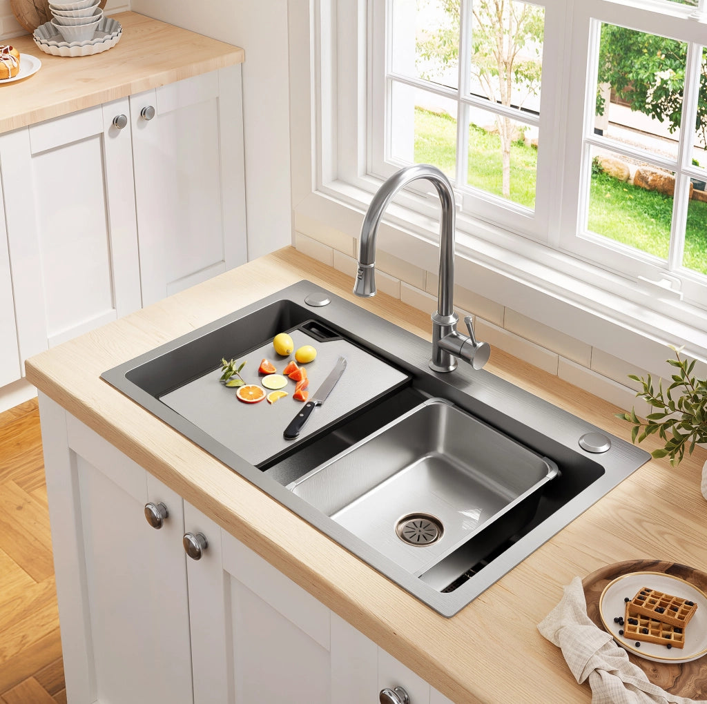 Lavello da incasso in acciaio inox 75x45x22 cm; con tagliere; finitura argento