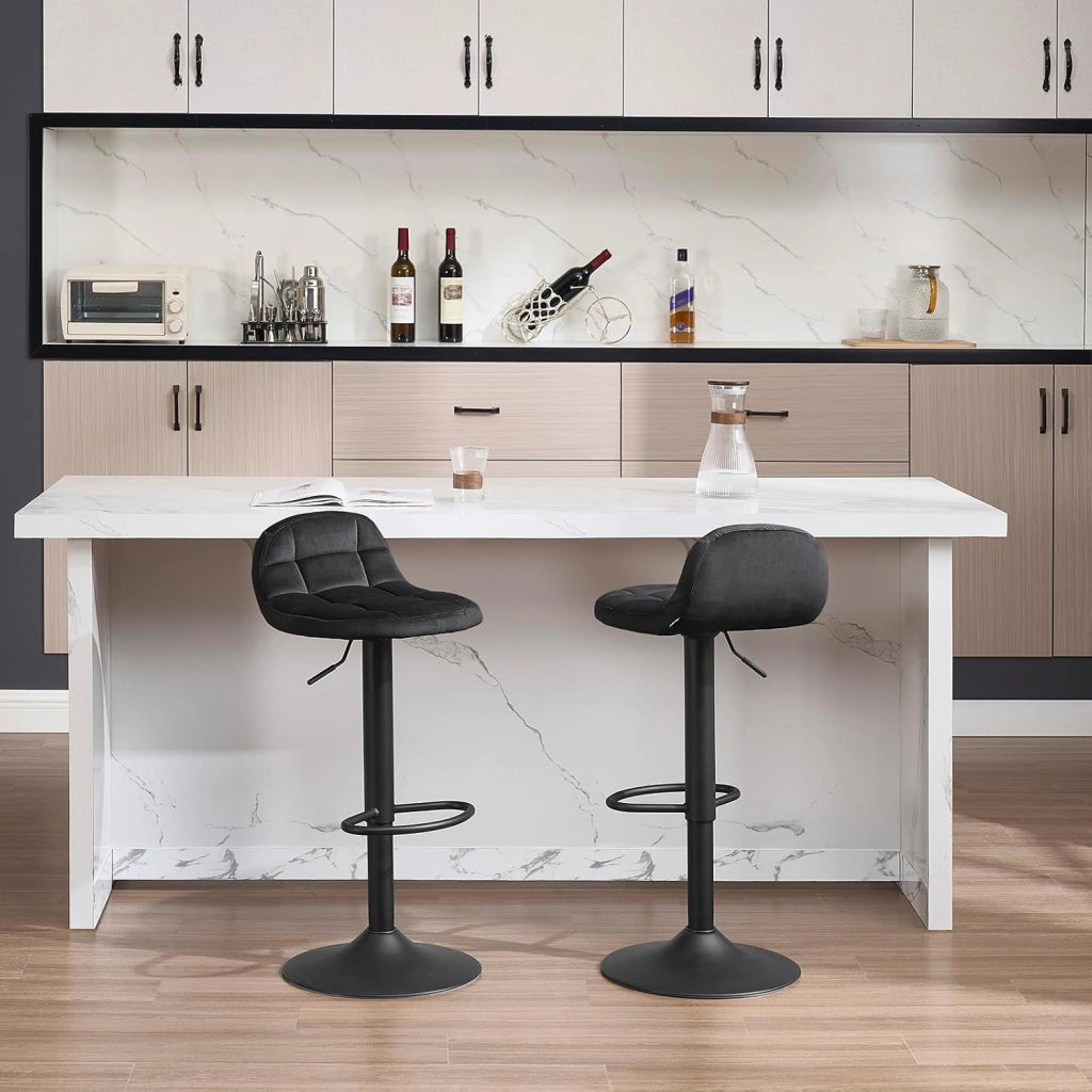 Set di 4 Sgabelli da Bar con Schienale Sedia Alta da Cucina Imbottita Seduta Regolabile in Altezza 60-82cm con Poggiapiedi Girevole a 360° in Velluto, Nero BH317sz-4