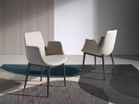 Sedia in tessuto grigio