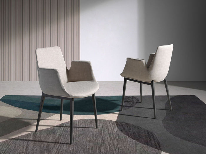 Sedia in tessuto grigio