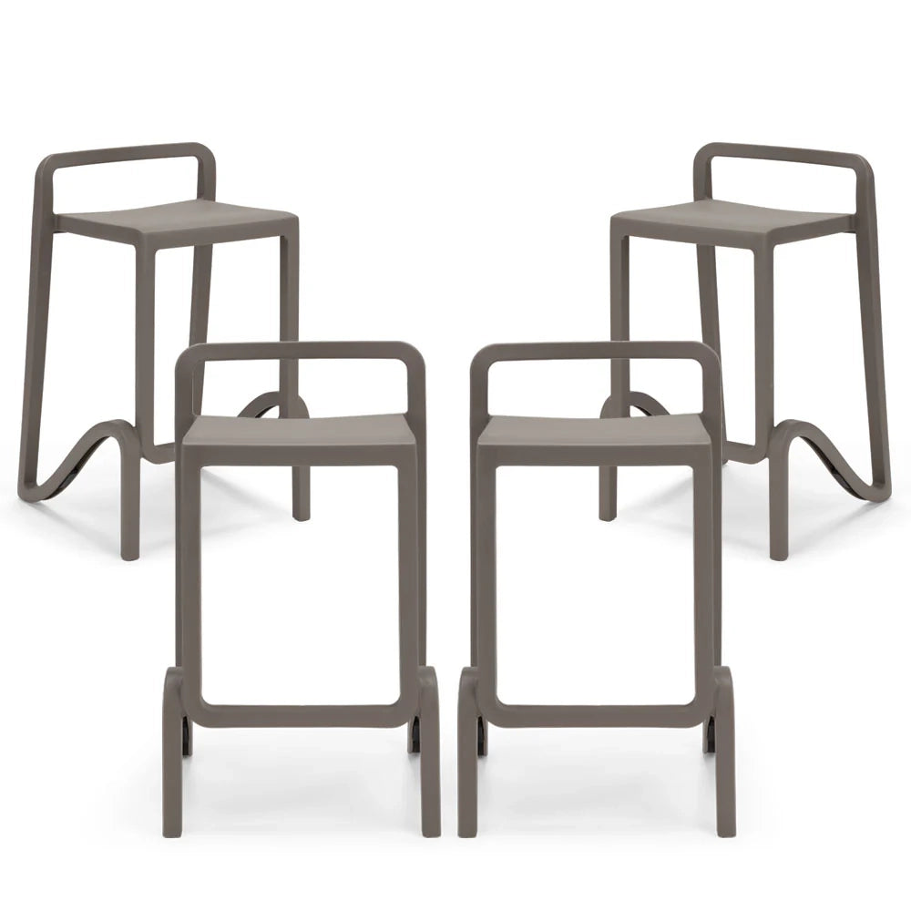 Set 4 sgabelli in polipropilene EOLO altezza seduta 65cm, impilabile, idrorepellente, resistente ai raggi UV, design moderno e innovativo, ideale per la cucina, la veranda o giardino colore Bianco