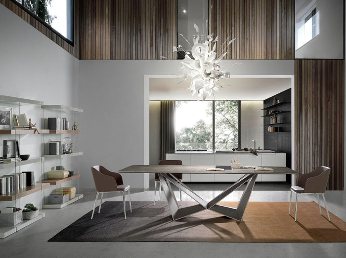 Sedia in ecopelle marrone