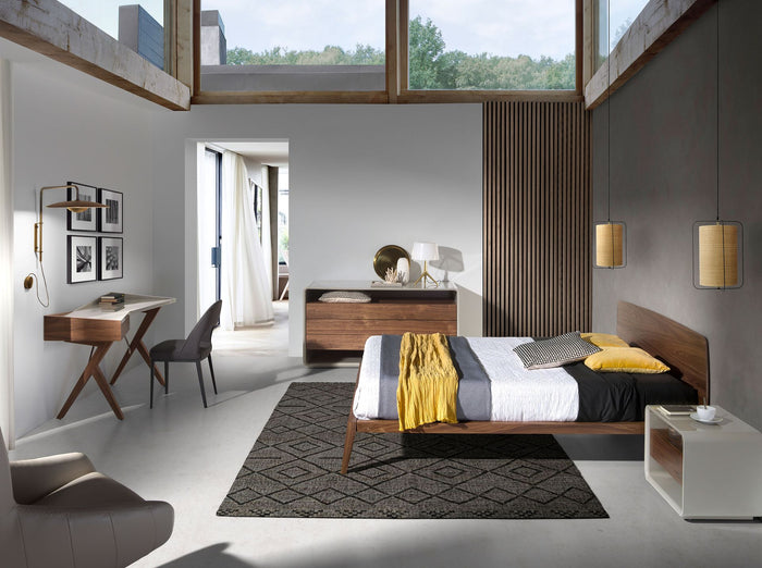 Sedia in tessuto grigio scuro